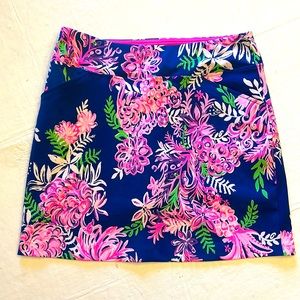 Monica Luxletic skort. Size 6. Excellent condition.